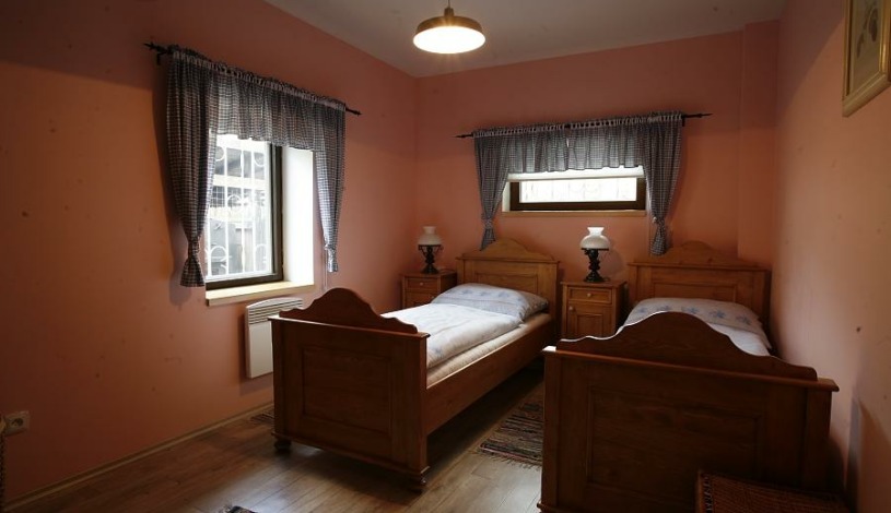 PENZION CELNICA Velké Karlovice - Apartmán 4lůžkový Valašský